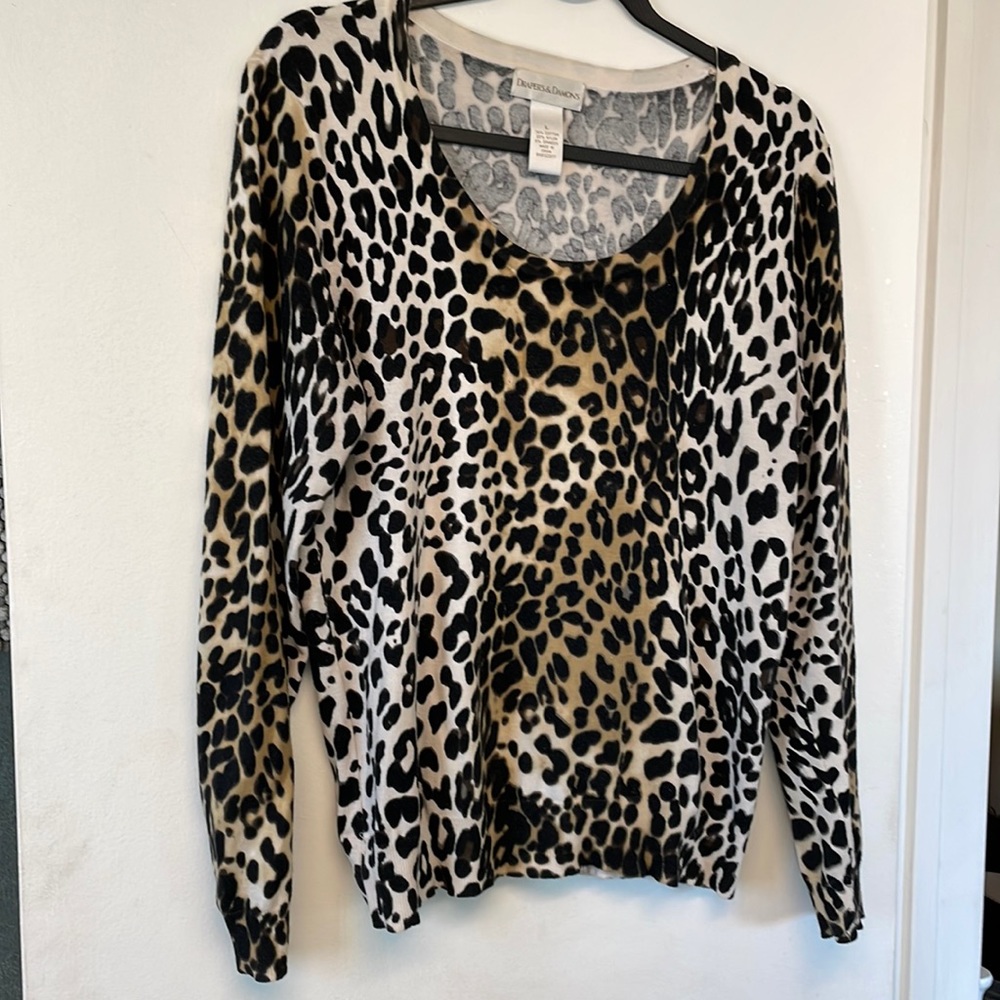 EUC Diapers & Damons leopard print sweater